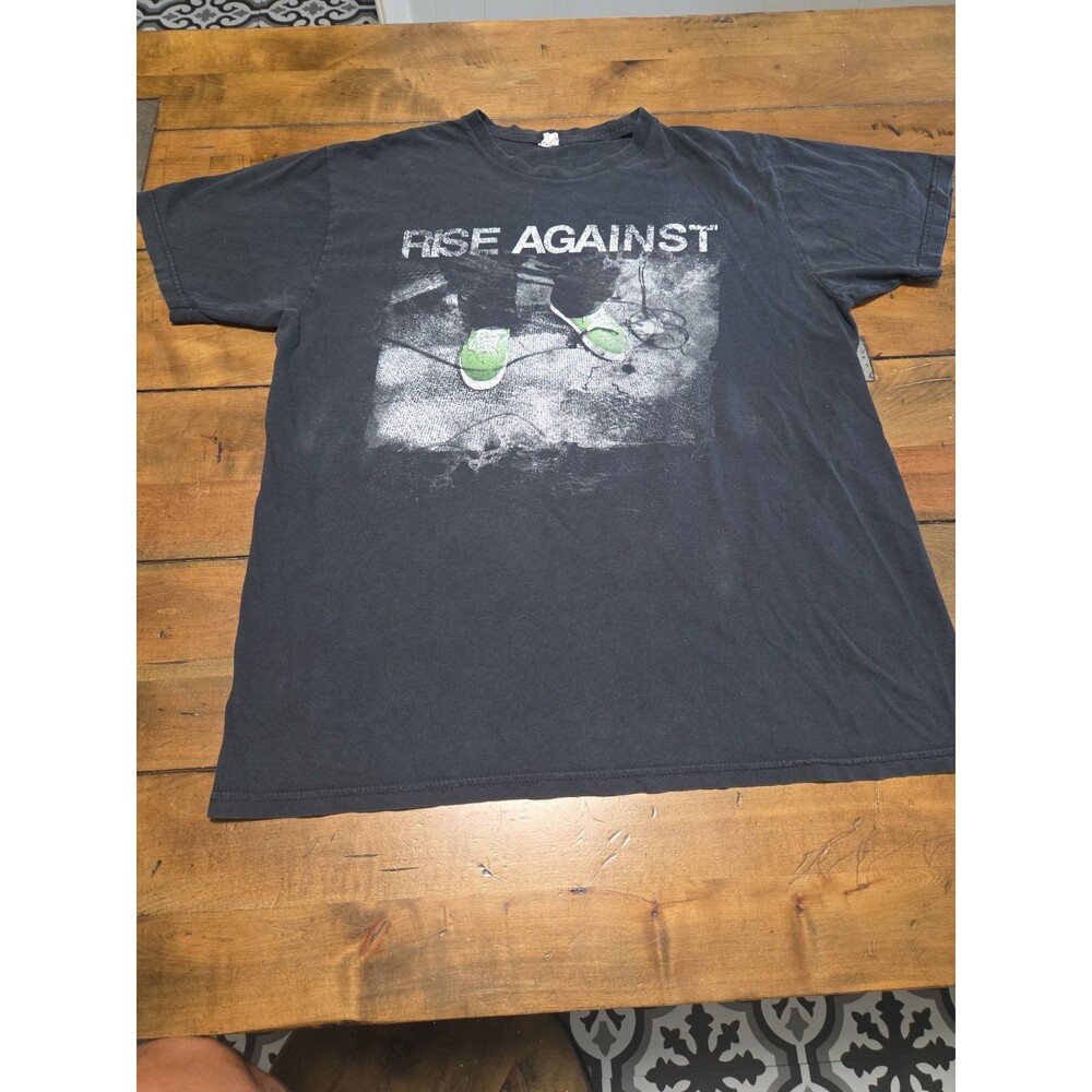 Vintage 2000s Rise Against Green Shoe Band T Shirt Mens Size XL Bay Island Punk